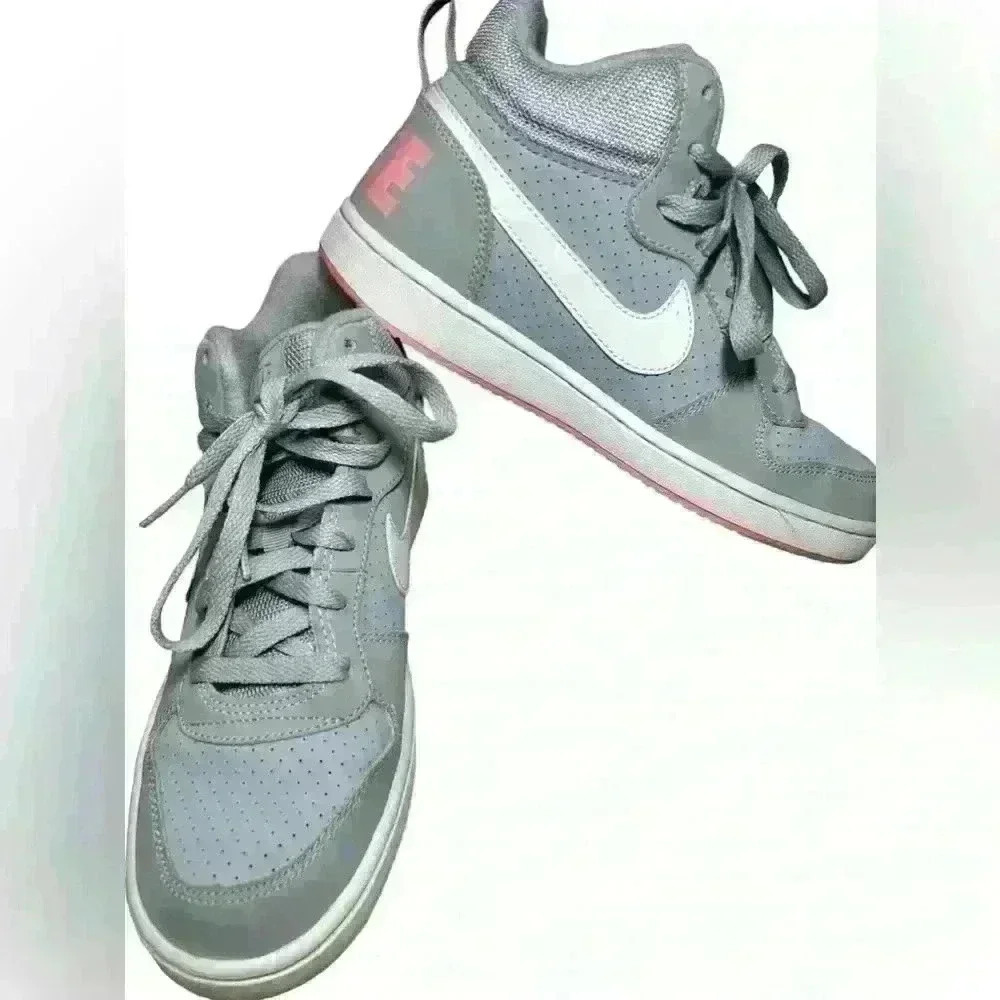 Nike Court Borough Mid Wolf Grey / Bright Melon Youth Size 5Y LIKE NEW